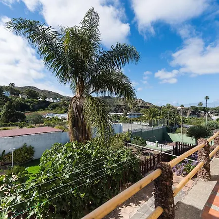 5br House - Pool & Parking - Tennis Court Villa *