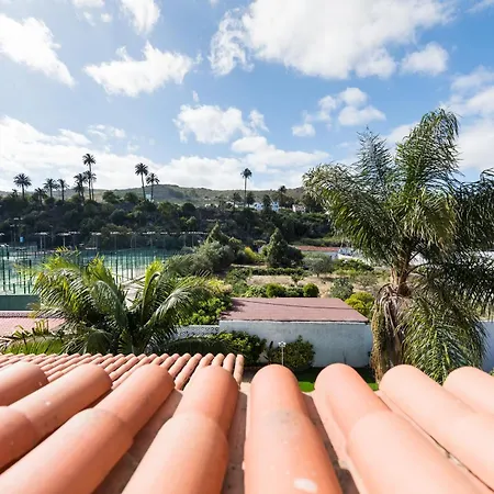 Villa 5br House - Pool & Parking - Tennis Court *